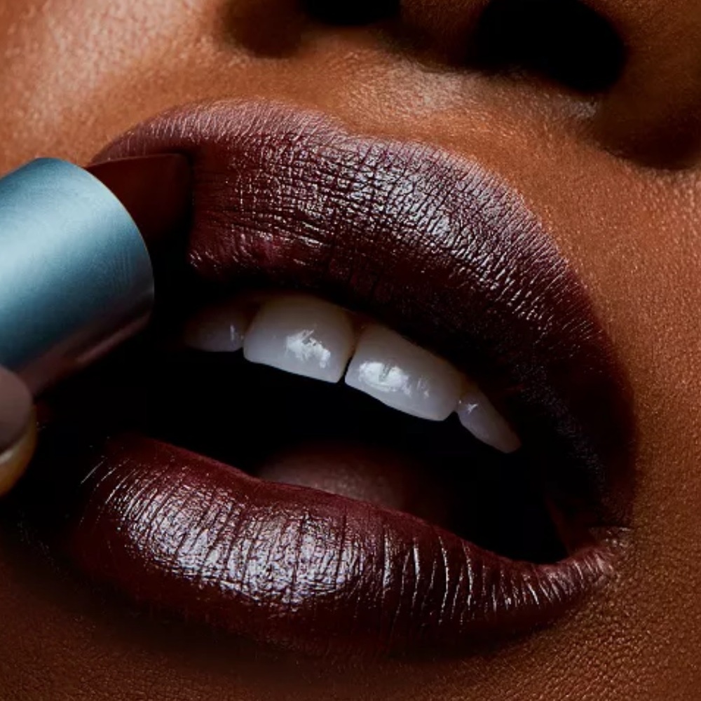 Satin lipstick - film noir - Picture 6 of 8